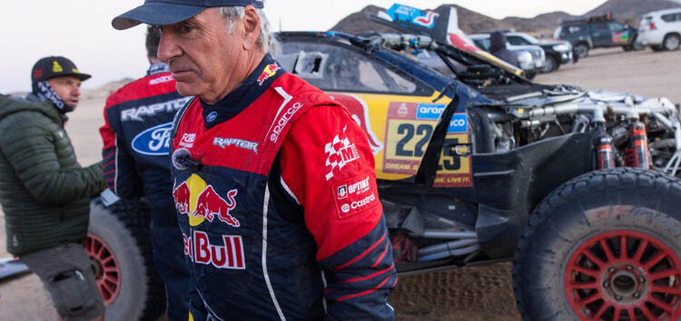 Sainz, tras abandonar el Dakar 2025: «Una de las grandes decepciones de mi carrera»