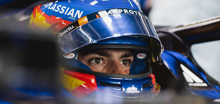 Williams evalúa cambiarle el chasis a Sainz para terminar con sus problemas