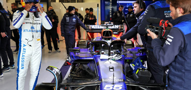 Carlos Sainz, tras debutar con el FW47 en pista: «Te puedo decir que ha ido todo bien»