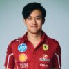 OFICIAL: Guanyu Zhou ficha por Ferrari y será su piloto reserva en 2025