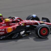 La llegada del efecto suelo a la Fórmula 1 afectó el pilotaje de Lewis Hamilton