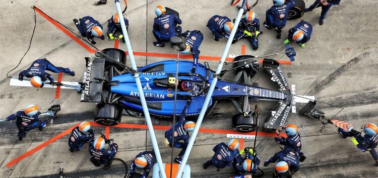 Carlos Sainz sufre con el Williams en China: «Hemos sido muy lentos; hay mucho que analizar»