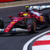 Hamilton vive su primer día grande en Ferrari y consigue la pole para la sprint
