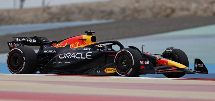 Verstappen parece no poder con los McLaren en Bahréin: «Somos demasiado lentos»
