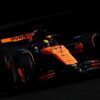 Oscar Piastri firma su primera pole position en China. Alonso y Sainz, eliminados en Q2