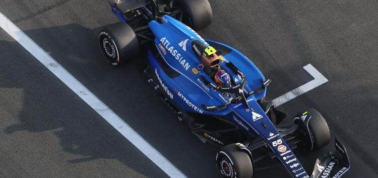 Sainz, octavo en Jeddah y contento de poder sacarle ya el máximo al Williams: «Hay que seguir así»