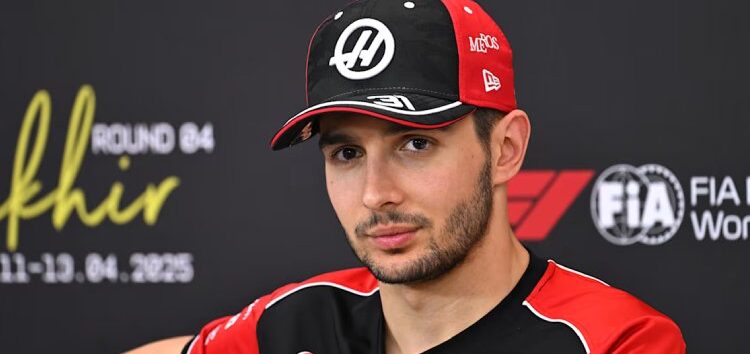 Esteban Ocon carga contra Alpine tras sus primeros pasos con Haas F1