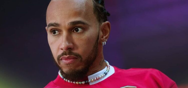 Hamilton, frustrado con Ferrari: «Ojalá pudiera decir lo que está pasando»