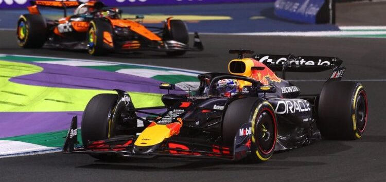 Red Bull cree que «debería tener la velocidad para vencer a McLaren en Imola»