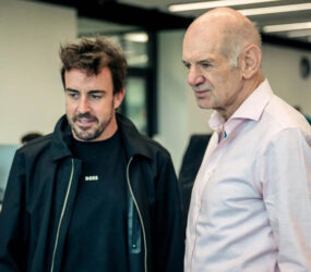 Adrian Newey confía en la continuidad de Alonso en Aston Martin en 2027