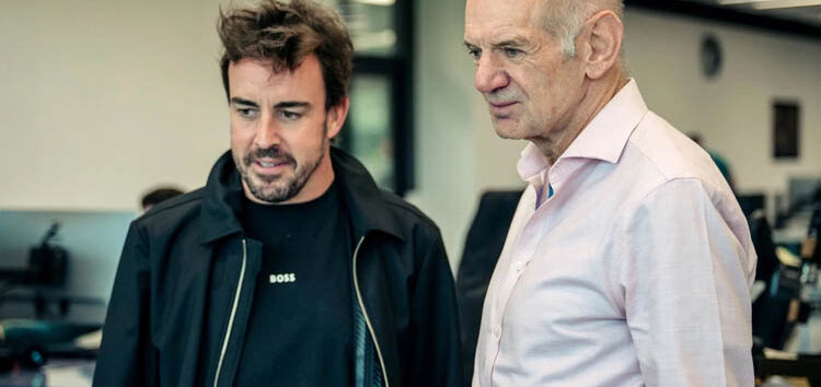 Adrian Newey confía en la continuidad de Alonso en Aston Martin en 2027