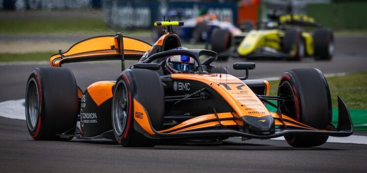 Alex Dunne brilla en Imola y se lleva la carrera principal de Fórmula 2. Pepe Martí, sin puntos