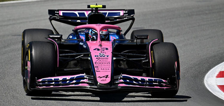 Problema hidráulico en el Alpine de Colapinto en los Libres 1 de Barcelona