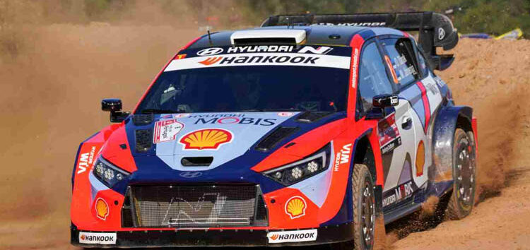 Rally de Portugal 2025: Ott Tänak es líder y luchará en solitario contra los Toyota