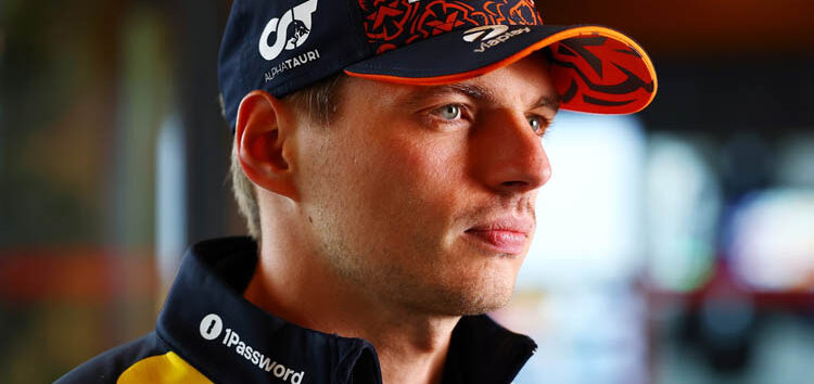 Max Verstappen mantiene en vilo a Red Bull con su futuro
