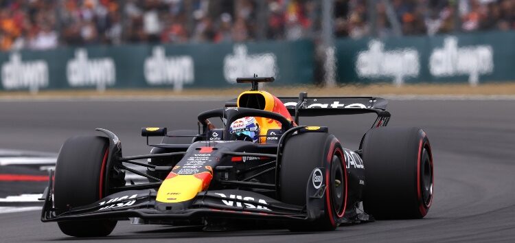 Max Verstappen vuelve a brillar y se lleva la pole position en Gran Bretaña