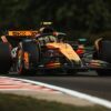 Lando Norris lidera los Libres 2 y firma un viernes impecable en Hungría