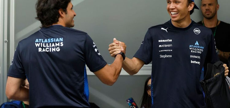 Albon se rinde ante Sainz tras su podio en Bakú: «Lo ha hecho todo bien desde la clasificación»