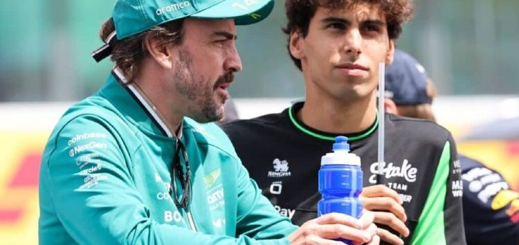 Bortoleto desvela los consejos que Alonso le da en cada Gran Premio