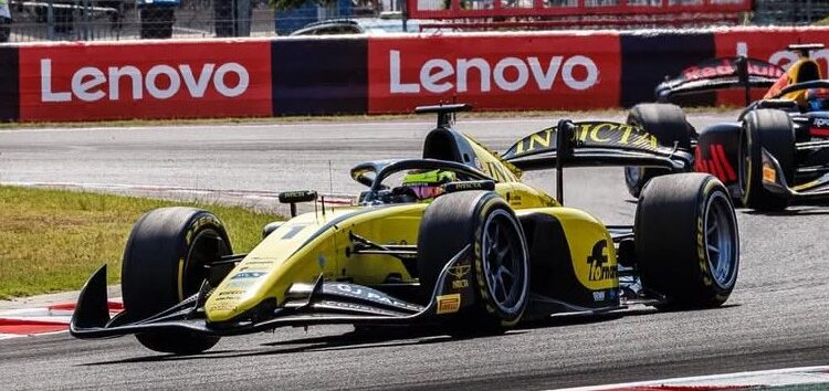 Leonardo Fornaroli gana en Hungría y se destaca al frente de la Fórmula 2