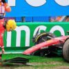 La prensa italiana ya va contra Hamilton: "Lewis Hamilton fue un desastre”