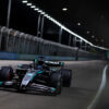 Russell vence bajo el cielo de Singapur y McLaren es campeón de Constructores