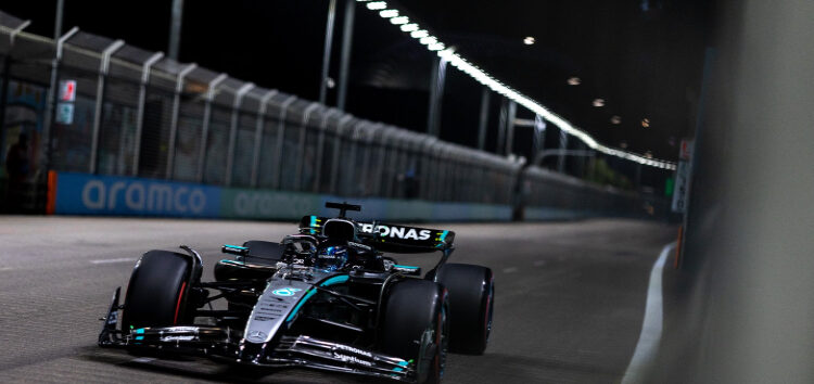 Russell vence bajo el cielo de Singapur y McLaren es campeón de Constructores