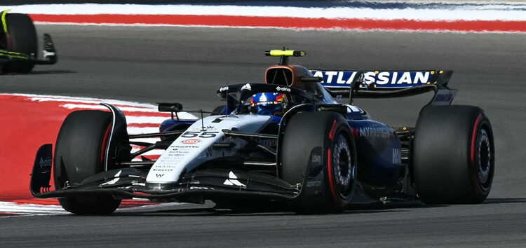 Sainz abandona en Austin tras un toque con Antonelli: «Parece culpa mía»