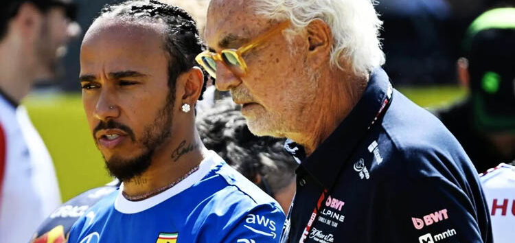 Flavio Briatore critica duramente el fichaje de Lewis Hamilton por Ferrari