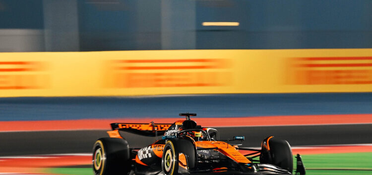 Piastri salva la primera bola de partido y se hace con la pole para la carrera al sprint; Alonso saldrá 4º