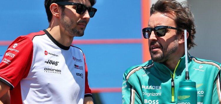 Fernando Alonso saca de quicio a Esteban Ocon con sus «trucos»