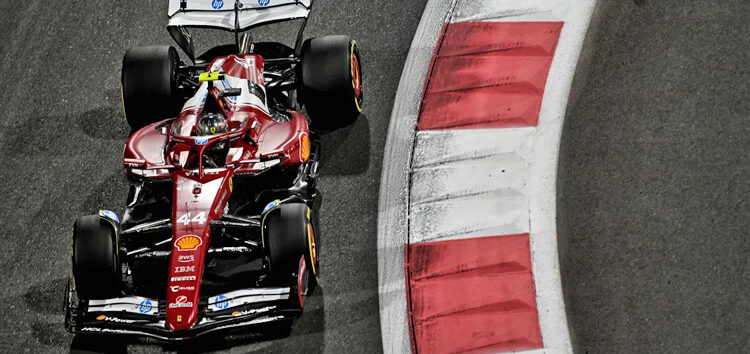 Hamilton, frustrado tras el viernes en Abu Dhabi: «Perdía 7 décimas en el sector 3»