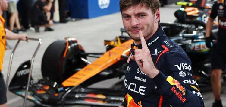 Advierten a Max Verstappen sobre su posible llegada a McLaren