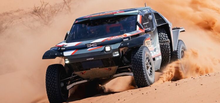Al-Attiyah da un golpe y es líder del Dakar 2026: «El coche está bien, pero yo estoy destrozado»