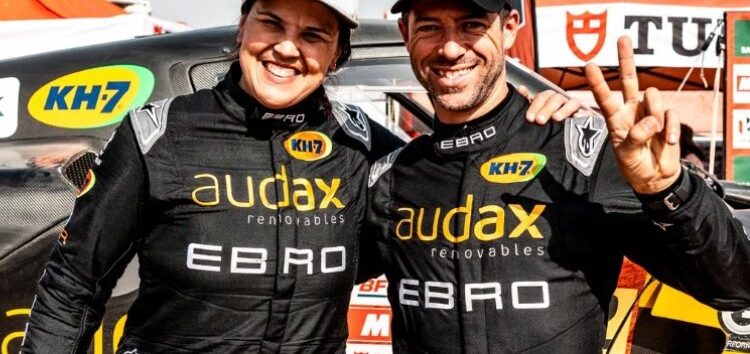 Laia Sanz hace historia en su primera participación con Ebro en el Dakar
