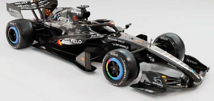 McLaren desvela su MCL40 con la decoración que lucirá en los test