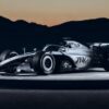 Cadillac presenta la decoración de su monoplaza para 2026 y, ¡es asimétrica!