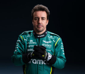 Fernando Alonso, tras renovar con Aston Martin: «Creo firmemente en lo que estamos construyendo»
