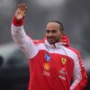 Hamilton percibe "una mentalidad más ganadora que nunca" en Ferrari
