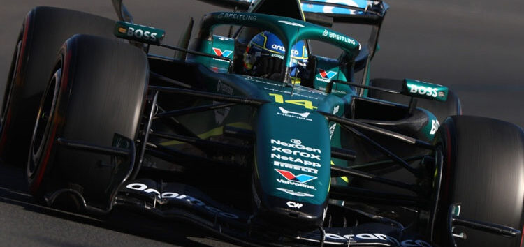 Alonso, feliz en lo personal pero sufre las no-mejora de Aston Martin