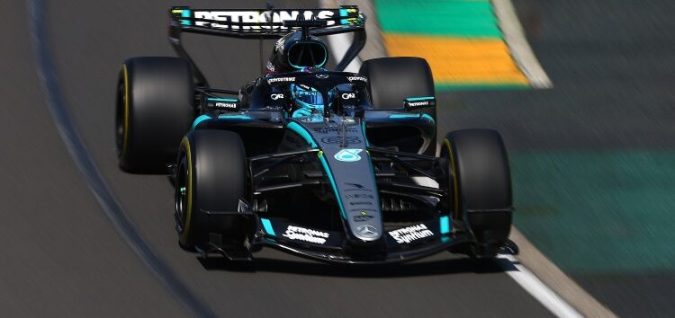 George Russell arrasa consiguiendo la primera Pole Position de la temporada
