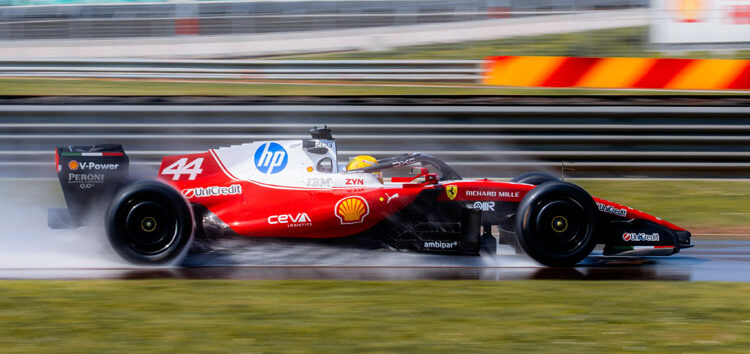 Casi 900 kilómetros de pruebas para Hamilton y Ferrari con los nuevos Pirelli