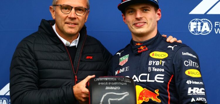El CEO de la Fórmula 1 acoge las contundentes críticas de Max Verstappen