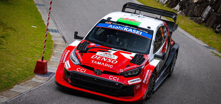 Rally de Japón 2026: Evans, Solberg y Ogier terminan el viernes en un pañuelo
