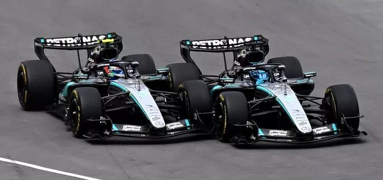 Mercedes admite que quizás deban rebajar un poco la lucha entre Russell y Antonelli