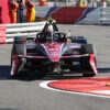 De Vries logra su primera victoria con Mahindra en la primera carrera de Mónaco