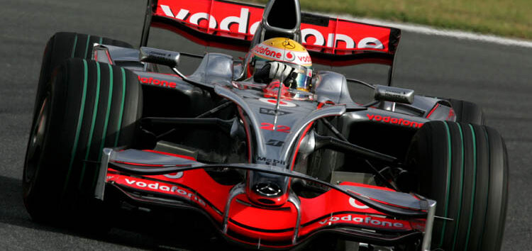 El retorno de los V8 a la Fórmula 1 consigue un nuevo apoyo: Lewis Hamilton