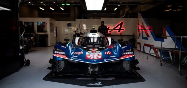 Geely hace una oferta al Grupo Renault para adquirir el programa del Alpine A424