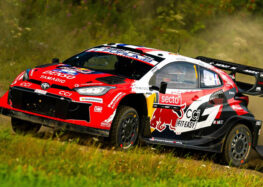 Rally de Finlandia 2026: Ogier reina bajo el caos de la lluvia y lidera el viernes