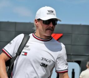 Valtteri Bottas admite que espera seguir en Cadillac en 2027